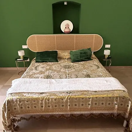 Aparthotel 175 *